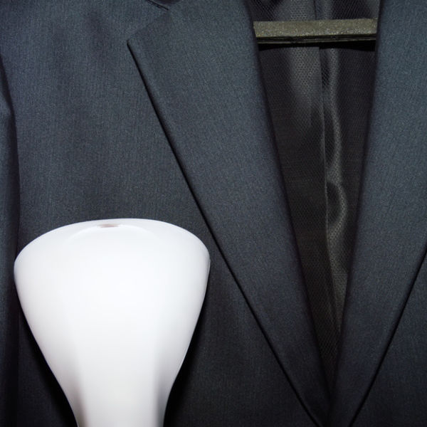 熊本で宅配クリーニングを行う当店がスーツをきれいにします